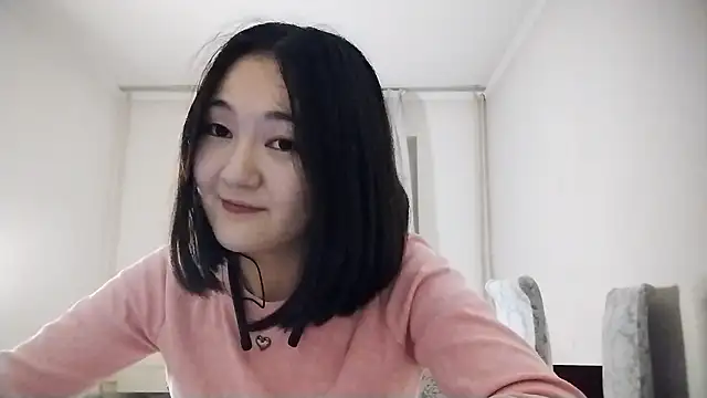 Lyndasilk online show from October 29, 2025, 2:16 pm