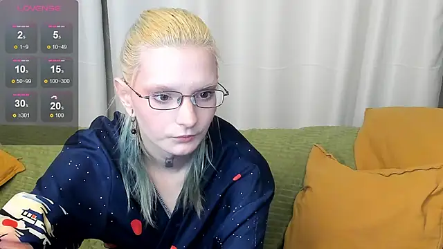 Snapshot of asagiri_lika chatting on October 17, 2025, 4:20 pm asagiri lika online show from October 17, 2025, 4:20 pm