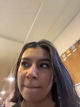 Snapshot of AlyssaRay chatting on May 6, 2026, 3:05 pm AlyssaRay online show from May 6, 2026, 3:05 pm