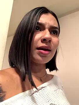 AlyssaRay online show from January 10, 2026, 6:58 pm