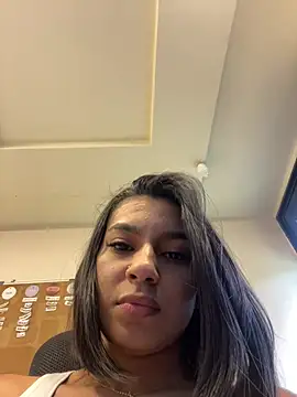 Snapshot of AlyssaRay chatting on February 5, 2026, 6:37 pm AlyssaRay online show from February 5, 2026, 6:37 pm