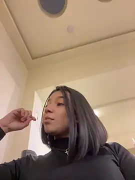 Snapshot of AlyssaRay chatting on February 9, 2026, 7:01 pm AlyssaRay online show from February 9, 2026, 7:01 pm