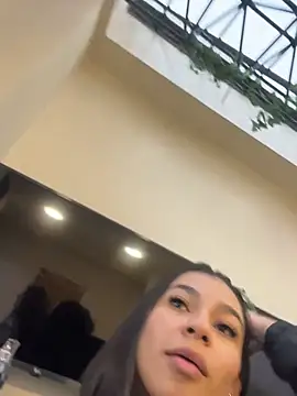 AlyssaRay online show from March 29, 2026, 11:45 am