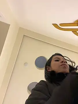 AlyssaRay online show from March 31, 2026, 11:45 am