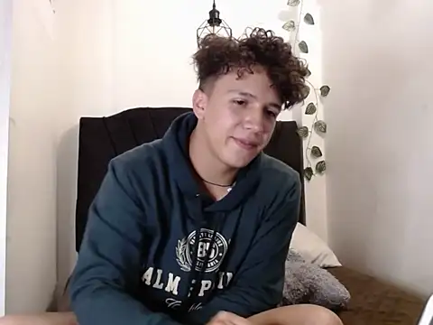 Snapshot of charly_926 chatting on November 22, 2025, 8:51 pm charly 926 online show from November 22, 2025, 8:51 pm