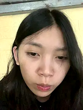 Snapshot of linh-lan1 chatting on October 18, 2025, 2:52 pm linh-lan1 online show from October 18, 2025, 2:52 pm