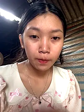 linh-lan1 online show from November 17, 2025, 5:55 am