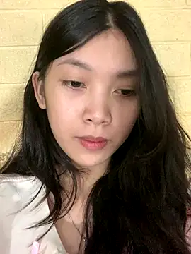 Snapshot of linh-lan1 chatting on October 15, 2025, 10:56 am linh-lan1 online show from October 15, 2025, 10:56 am