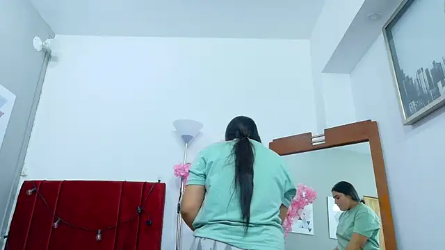 Snapshot of chubbykinkyygirl chatting on December 19, 2025, 12:29 pm chubbykinkyygirl online show from December 19, 2025, 12:29 pm