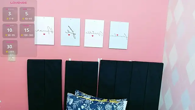 Snapshot of chubbykinkyygirl chatting on January 17, 2026, 2:37 am chubbykinkyygirl online show from January 17, 2026, 2:37 am