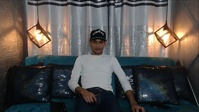 Snapshot of liam_sti1 chatting on October 18, 2025, 1:29 am liam sti1 online show from October 18, 2025, 1:29 am