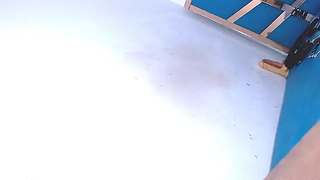 VioletGil Party  online show from April 21, 2026, 2:23 pm