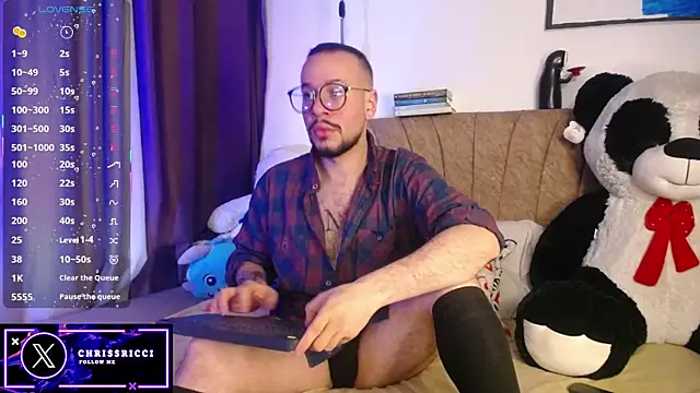 Chriss-ricci online show from October 18, 2025, 3:52 am
