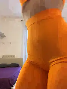 Miss-85 online show from January 12, 2026, 3:08 pm