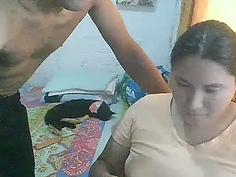 Snapshot of horny_latin_couple1 chatting on October 11, 2025, 9:16 pm horny latin couple1 online show from October 11, 2025, 9:16 pm