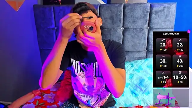 Snapshot of kalet-skinny chatting on October 17, 2025, 12:51 pm kalet-skinny online show from October 17, 2025, 12:51 pm