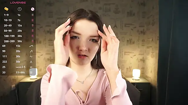 Snapshot of _Cute_World_ chatting on October 21, 2025, 9:58 pm Cute World online show from October 21, 2025, 9:58 pm