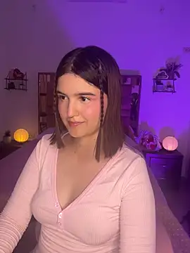 MIACUTEE  online show from October 15, 2025, 2:54 am