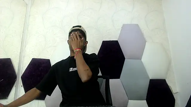 Snapshot of Mick_storm chatting on February 3, 2026, 1:38 am Mick storm online show from February 3, 2026, 1:38 am