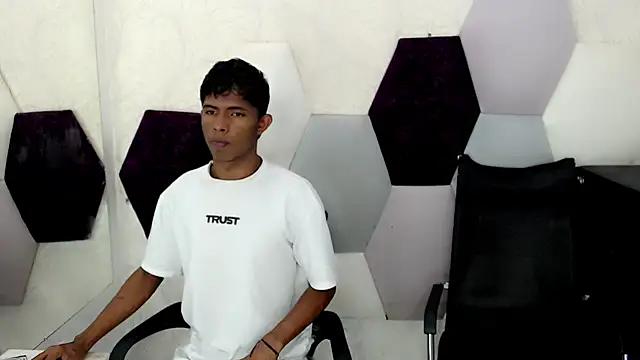 Snapshot of Mick_storm chatting on November 15, 2025, 7:07 pm Mick storm online show from November 15, 2025, 7:07 pm