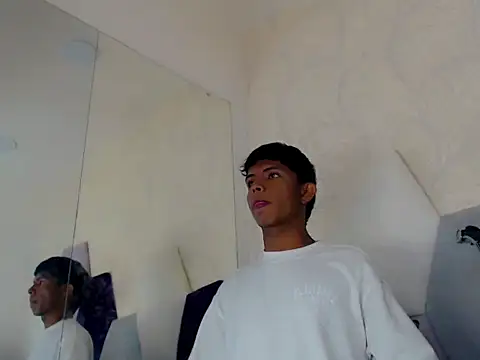 Snapshot of Mick_storm chatting on November 5, 2025, 6:55 pm Mick storm online show from November 5, 2025, 6:55 pm