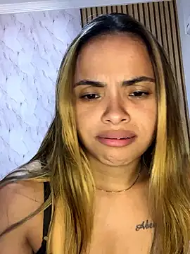 Snapshot of safadinhaquenteW chatting on January 10, 2026, 5:19 pm safadinhaquenteW online show from January 10, 2026, 5:19 pm