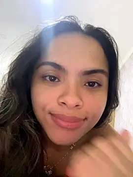 Snapshot of safadinhaquenteW chatting on October 27, 2025, 8:43 pm safadinhaquenteW online show from October 27, 2025, 8:43 pm