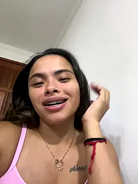 safadinhaquenteW online show from October 14, 2025, 3:18 am