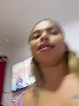 Snapshot of safadinhaquenteW chatting on January 13, 2026, 5:06 pm safadinhaquenteW online show from January 13, 2026, 5:06 pm