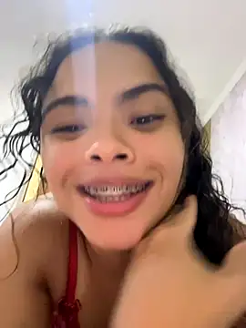 Snapshot of safadinhaquenteW chatting on October 26, 2025, 10:10 pm safadinhaquenteW online show from October 26, 2025, 10:10 pm