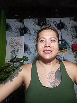 Snapshot of trishacummerts chatting on June 10, 2026, 3:13 pm trishacummerts online show from June 10, 2026, 3:13 pm