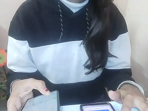 Snapshot of notty_heena chatting on December 4, 2025, 5:06 am notty heena online show from December 4, 2025, 5:06 am