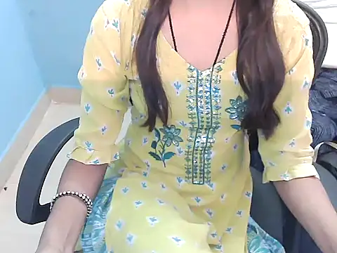 Snapshot of notty_heena chatting on November 28, 2025, 3:07 am notty heena online show from November 28, 2025, 3:07 am