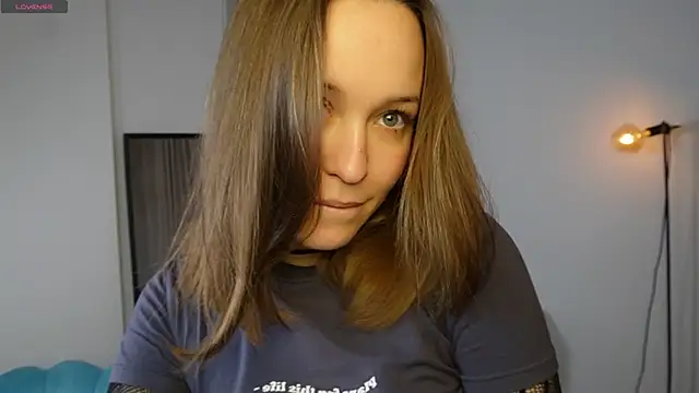 NeonyMuse online show from November 6, 2025, 10:08 am