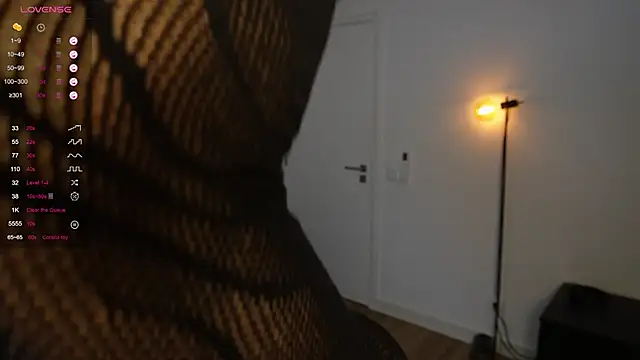 NeonyMuse online show from November 16, 2025, 10:09 am