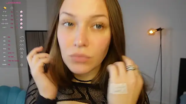 NeonyMuse online show from November 5, 2025, 10:07 am