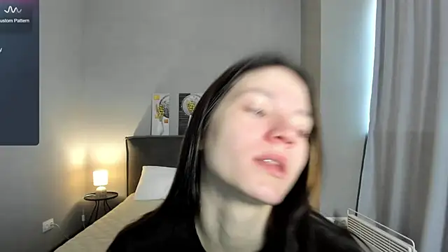 Snapshot of ChillGato chatting on October 20, 2025, 1:40 am ChillGato online show from October 20, 2025, 1:40 am