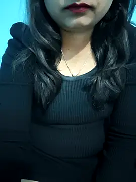 Snapshot of Model_Show01 chatting on November 27, 2025, 5:13 pm Model Show01 online show from November 27, 2025, 5:13 pm