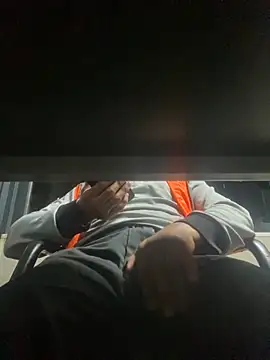 arasazgin online show from October 21, 2025, 4:39 pm