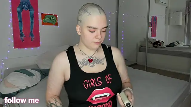 Snapshot of len_be chatting on November 6, 2025, 11:03 am len be online show from November 6, 2025, 11:03 am