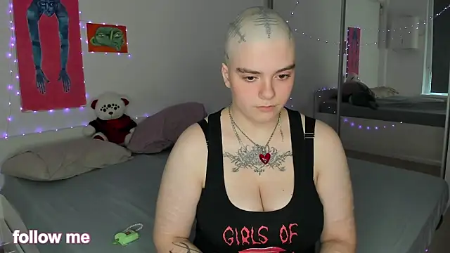 Snapshot of len_be chatting on October 20, 2025, 11:11 am len be online show from October 20, 2025, 11:11 am