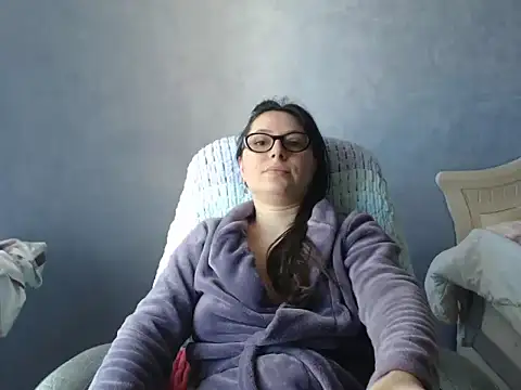 LuckyLisa23 online show from April 19, 2026, 9:54 am