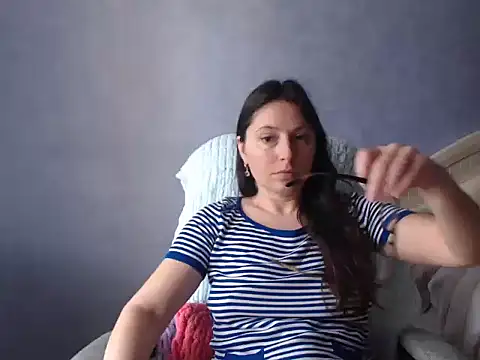 LuckyLisa23 online show from May 20, 2026, 9:17 am