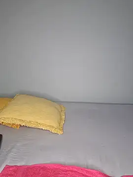 Snapshot of certifiedhottie2025 chatting on November 16, 2025, 4:28 am certifiedhottie2025 online show from November 16, 2025, 4:28 am