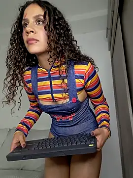 danna gomez 07 online show from October 25, 2025, 4:22 am