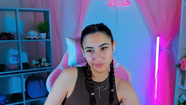 Snapshot of RebeckaThornton chatting on November 14, 2025, 10:08 am RebeckaThornton online show from November 14, 2025, 10:08 am