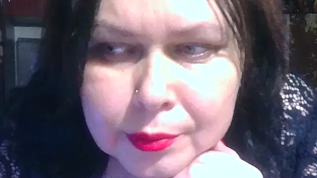 Snapshot of CharleeKendall chatting on November 23, 2025, 12:48 pm CharleeKendall online show from November 23, 2025, 12:48 pm