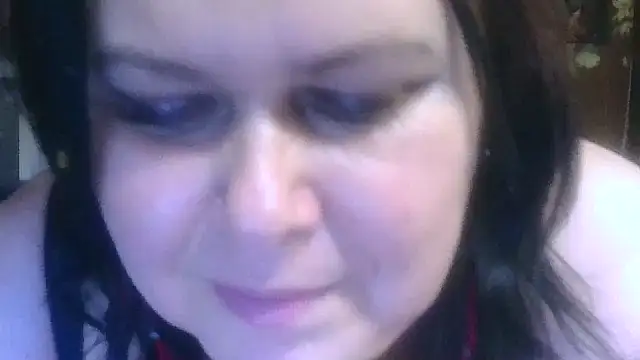 Snapshot of CharleeKendall chatting on November 2, 2025, 11:32 pm CharleeKendall online show from November 2, 2025, 11:32 pm