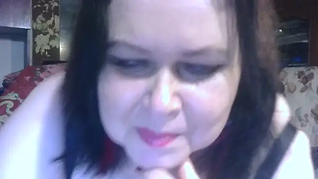 Snapshot of CharleeKendall chatting on November 11, 2025, 4:13 pm CharleeKendall online show from November 11, 2025, 4:13 pm