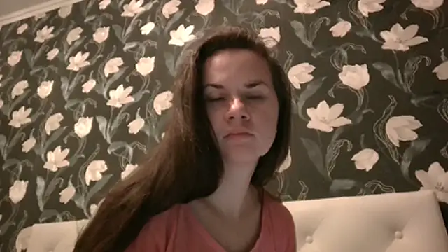 GiaaCaranggi online show from December 13, 2025, 8:04 pm